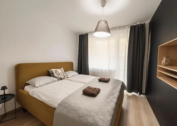 Stylish Urban Apartment-garden&parking&ac Appartement *